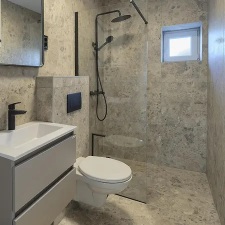 Fortica Garden Apartment, Arena, Free Parking 公寓 *